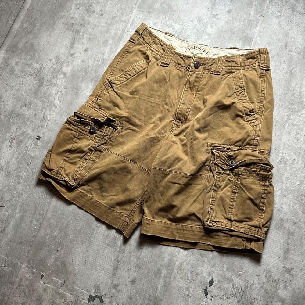 Hollister-co Men's Tan and Brown Shorts